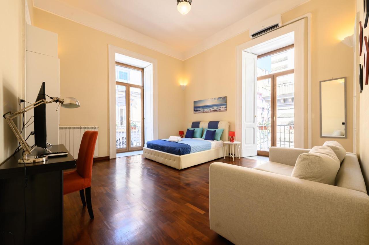 Apartment L'angoletto In Centro Neapel